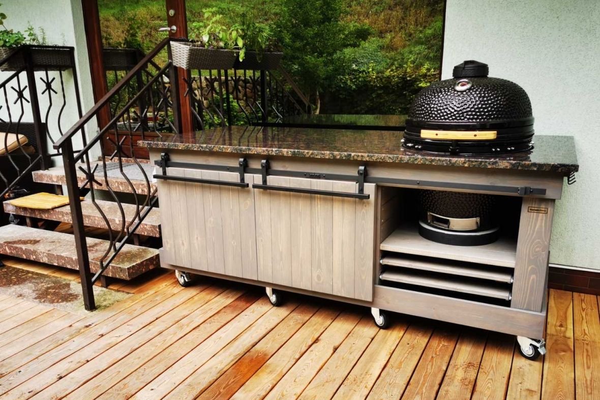 Countertops for barbecue tables Kamado BONO made from Tawn brown granite